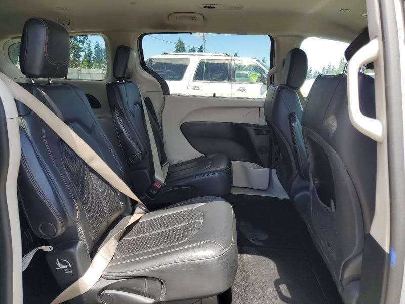 2019 CHRYSLER PACIFICA TOURING L 11