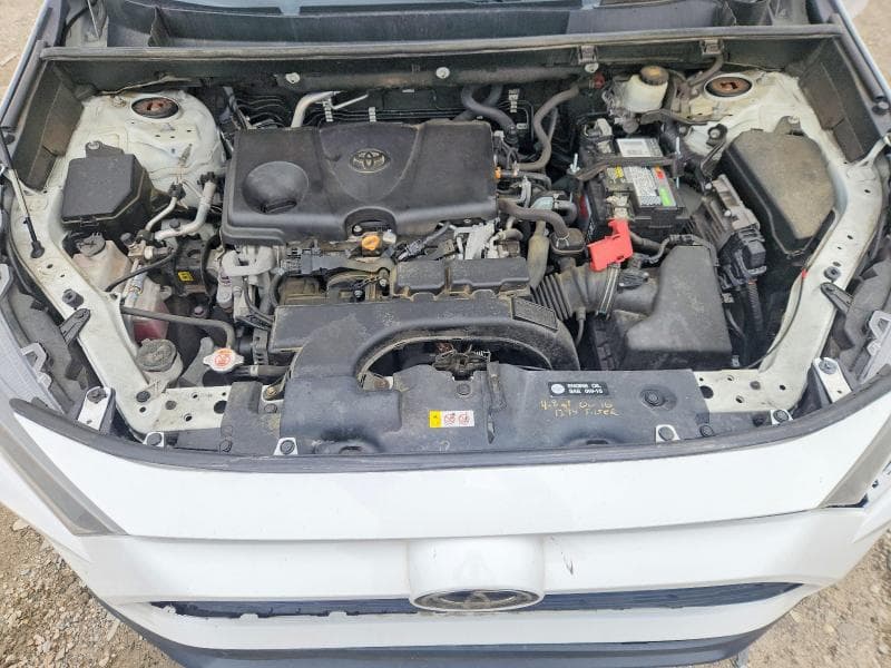 2021 TOYOTA RAV4 LE 11