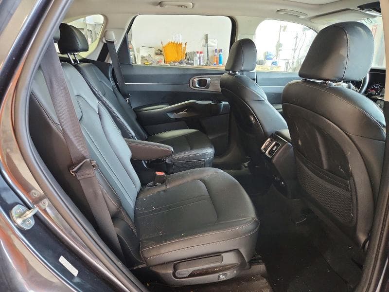 2022 KIA SORENTO EX 11