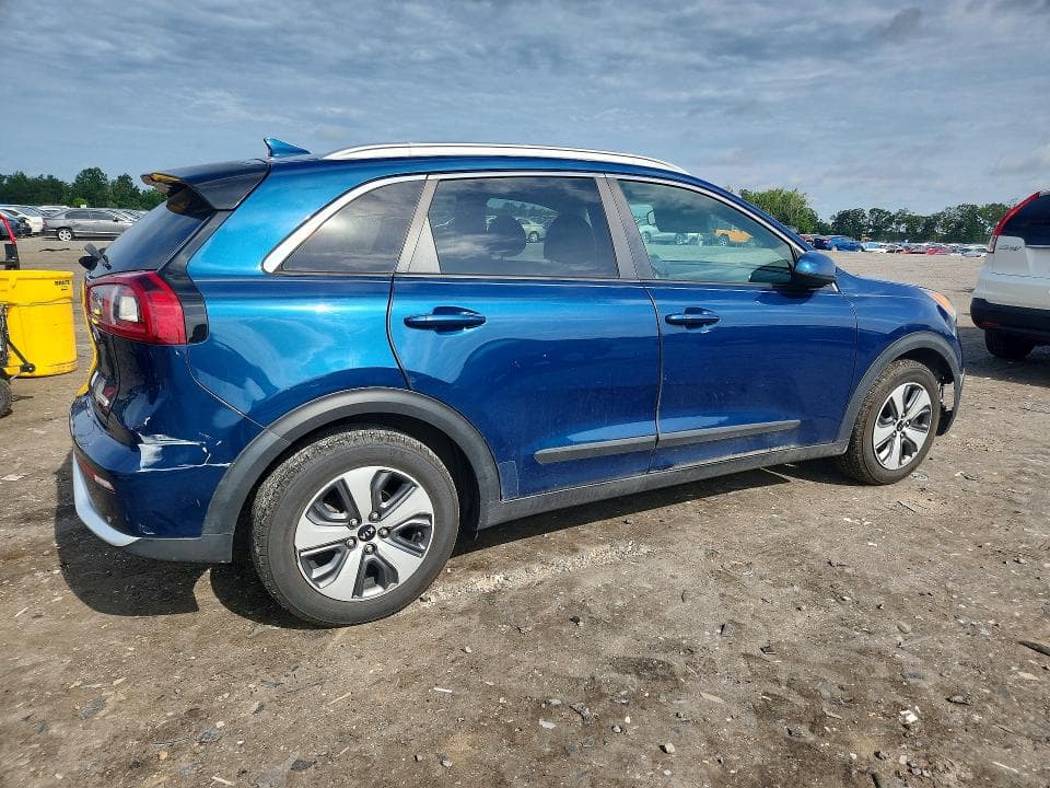2019 KIA NIRO LX 3