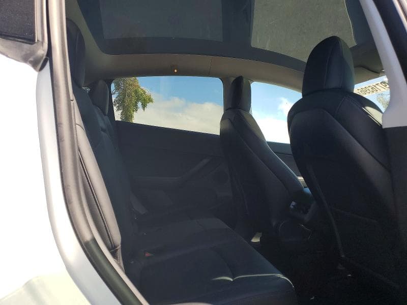 2021 TESLA MODEL Y 10