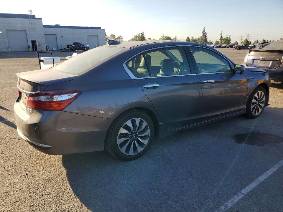 2017 HONDA ACCORD TOURING HYBRID 3