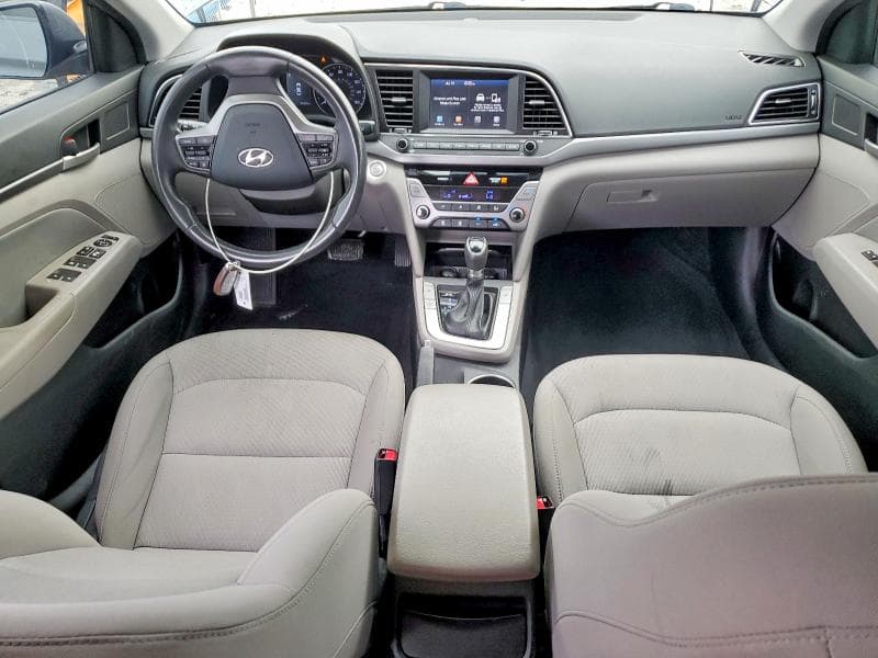 2018 HYUNDAI ELANTRA 8