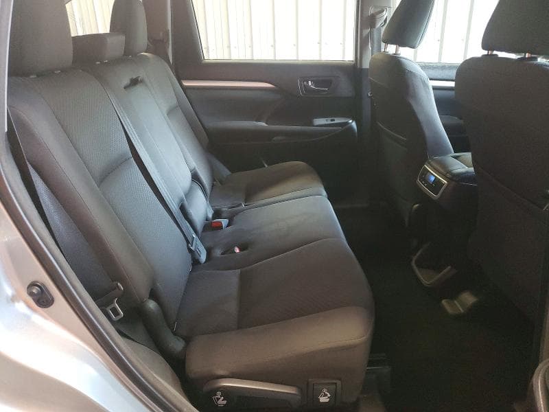 2018 TOYOTA HIGHLANDER LE 11