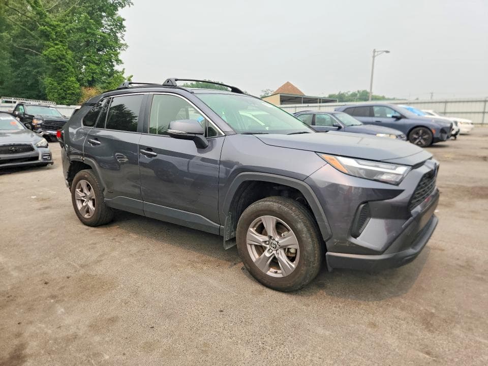 2024 TOYOTA RAV4 HYBRID XLE 4