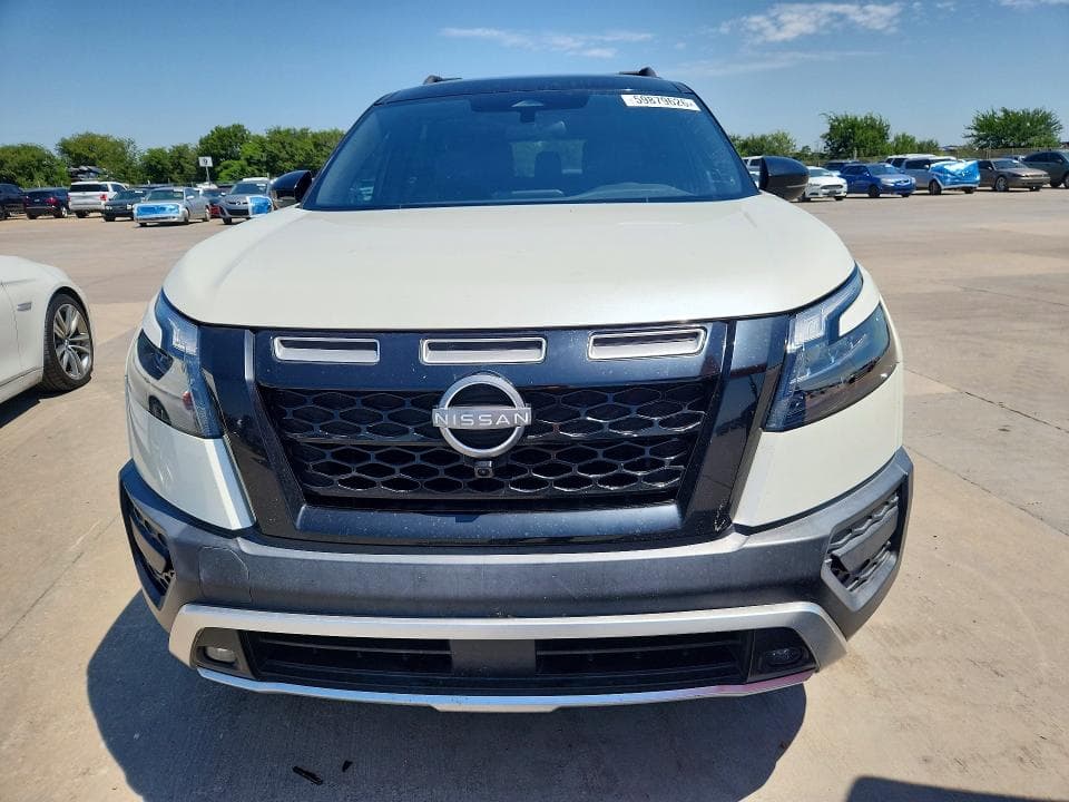 2023 NISSAN PATHFINDER SV 5