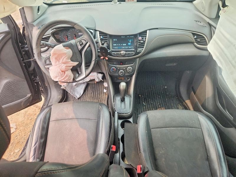 2017 CHEVROLET TRAX 1LT 8