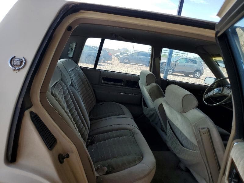 1985 CADILLAC DEVILLE 10