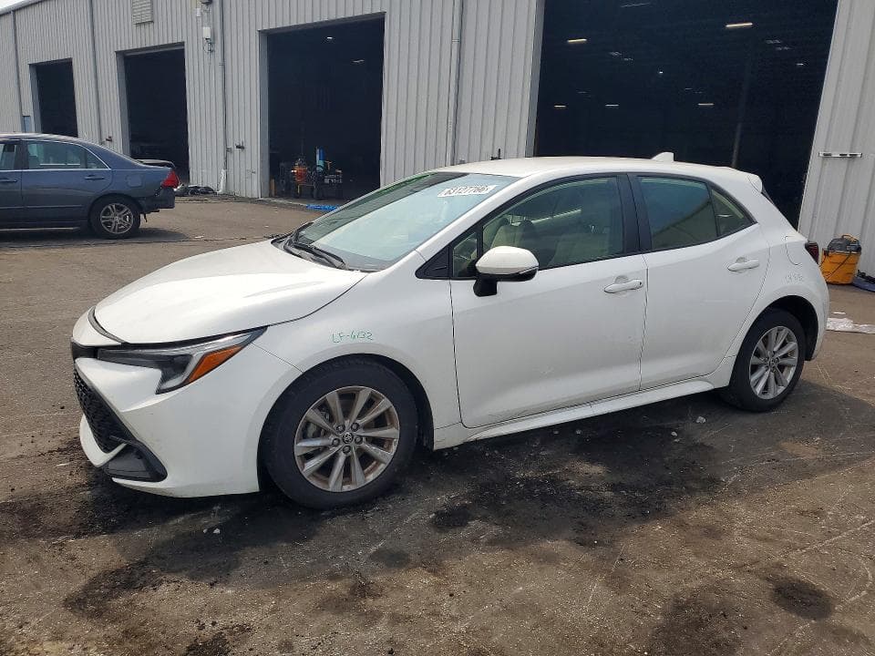 2023 TOYOTA COROLLA HATCHBACK SE - 1