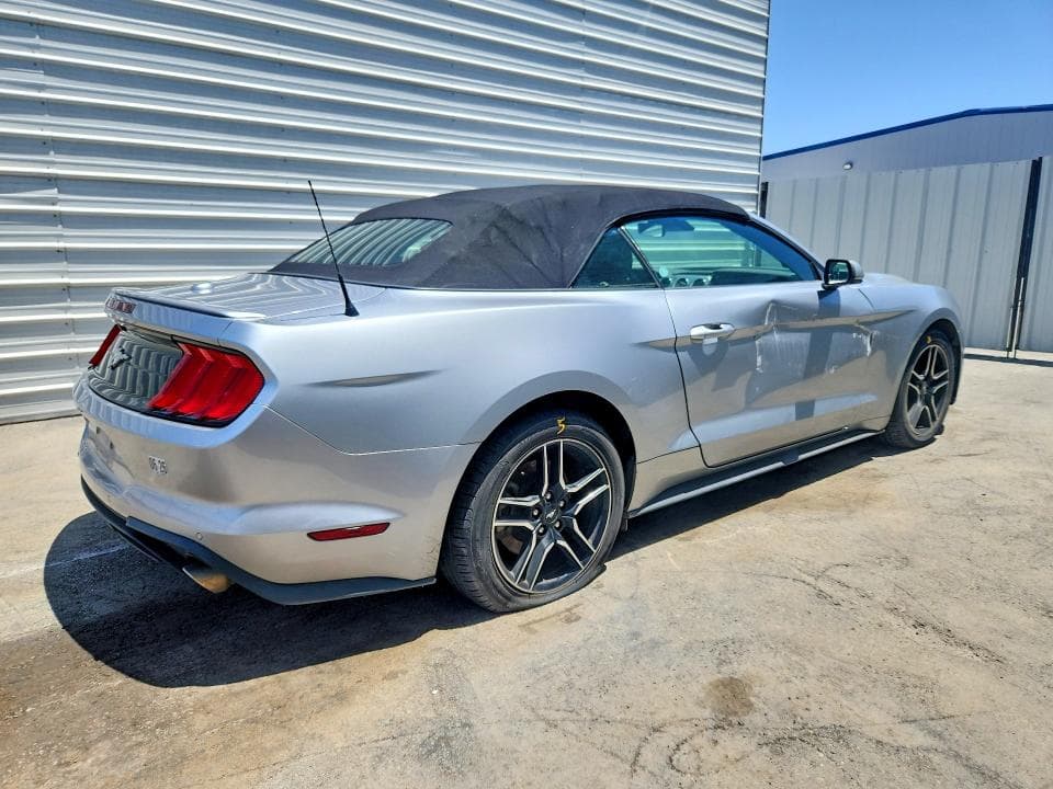 2023 FORD MUSTANG 3