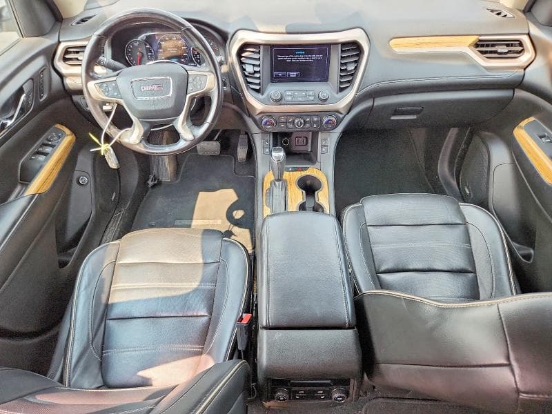 2017 GMC ACADIA DENALI 8