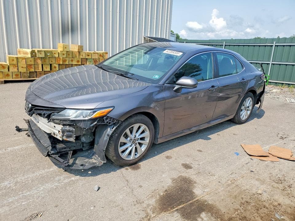 2022 TOYOTA CAMRY LE - 1