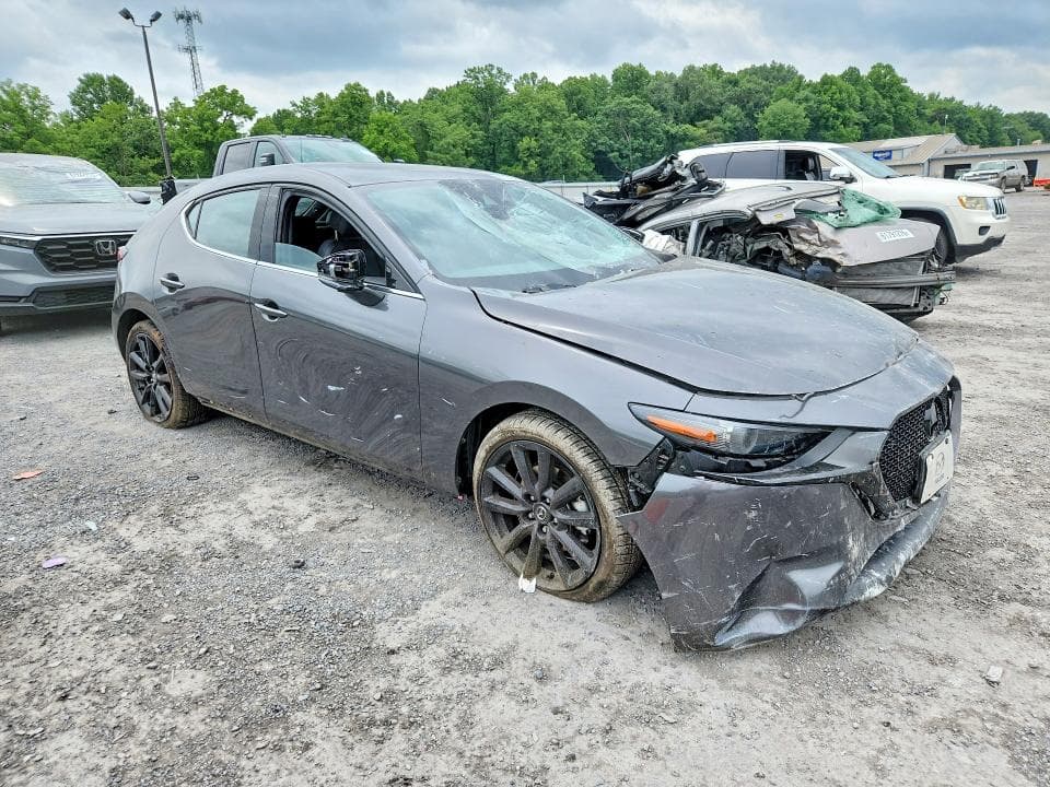 2022 MAZDA 3 PREMIUM 4
