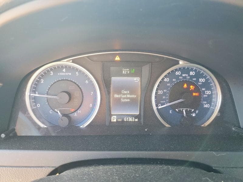 2017 TOYOTA CAMRY XLE 9