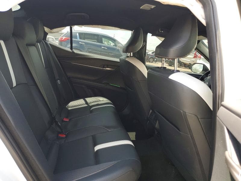 2025 TOYOTA CAMRY SE 10