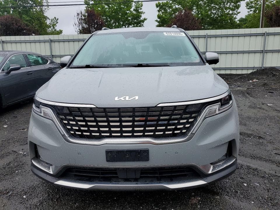 2024 KIA CARNIVAL SX 5