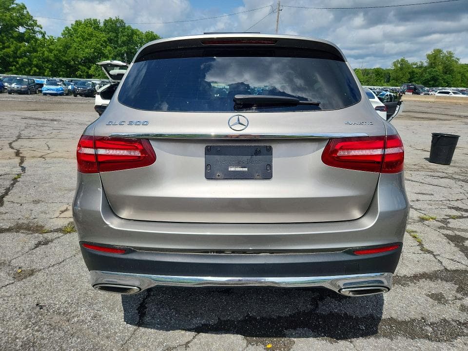 2019 MERCEDES-BENZ GLC 300 4MATIC 6