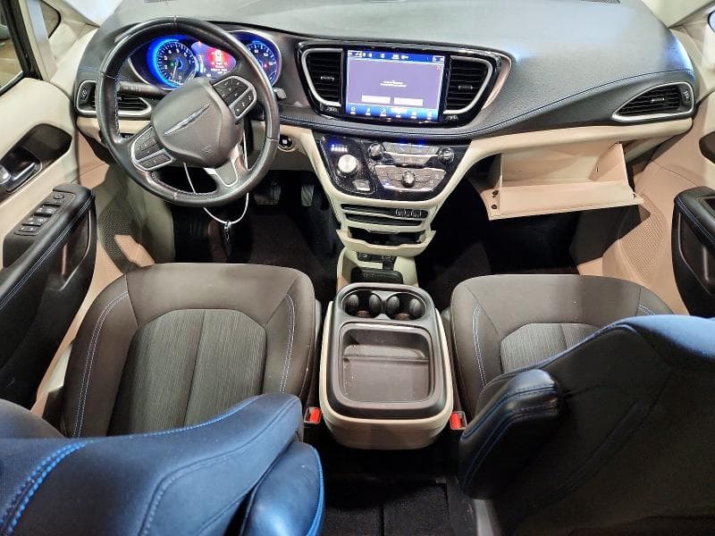 2021 CHRYSLER PACIFICA TOURING 8