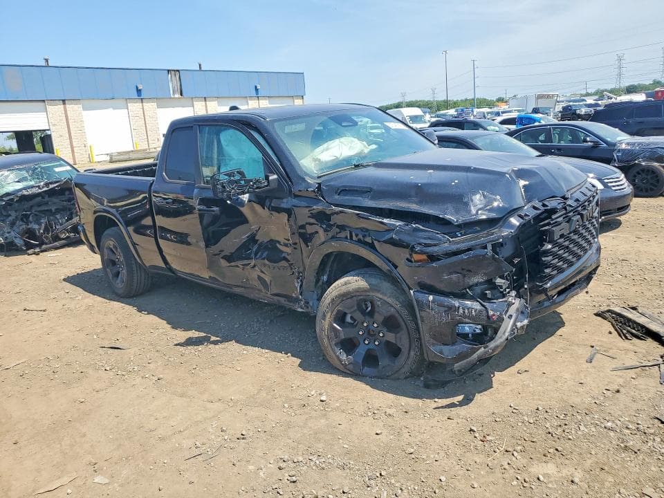 2025 RAM 1500 BIG HORN 4