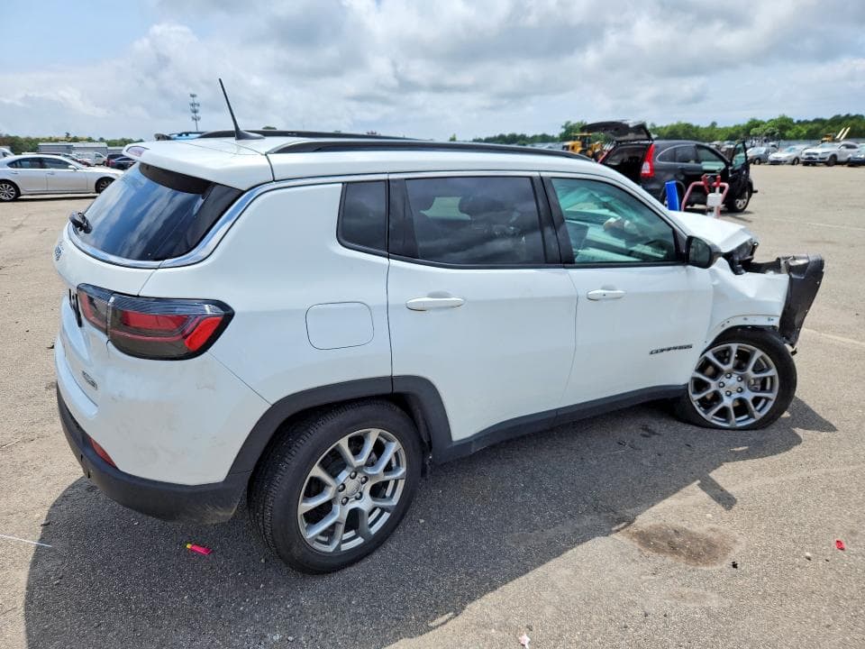 2022 JEEP COMPASS LATITUDE LUX 3