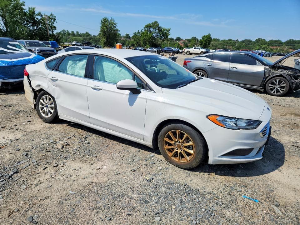 2018 FORD FUSION S 4