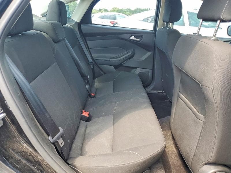 2018 FORD FOCUS SE 10