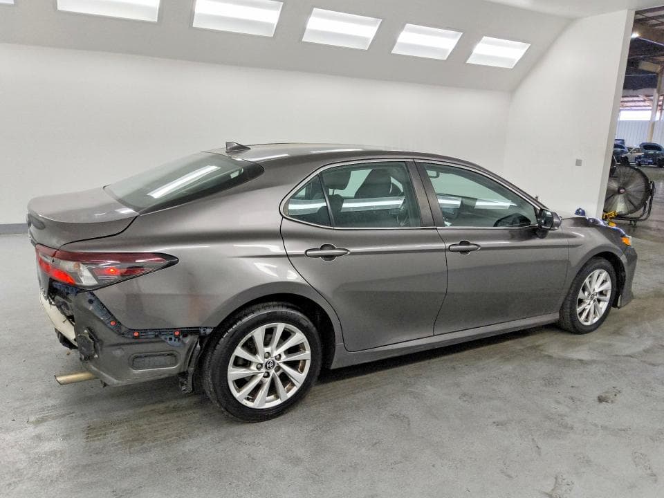 2021 TOYOTA CAMRY LE 3