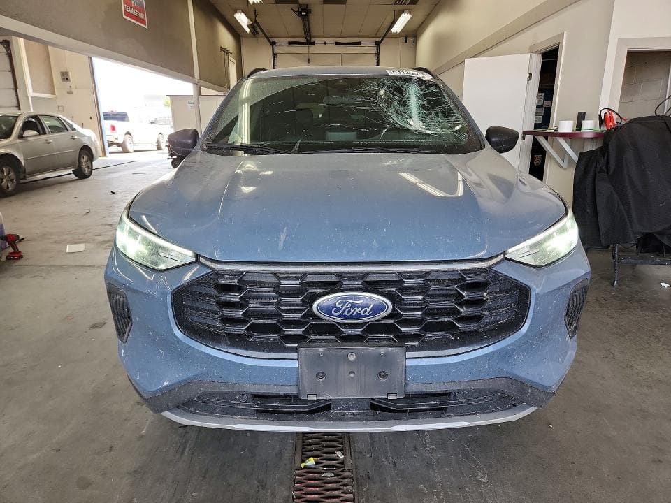 2025 FORD ESCAPE ST LINE 5