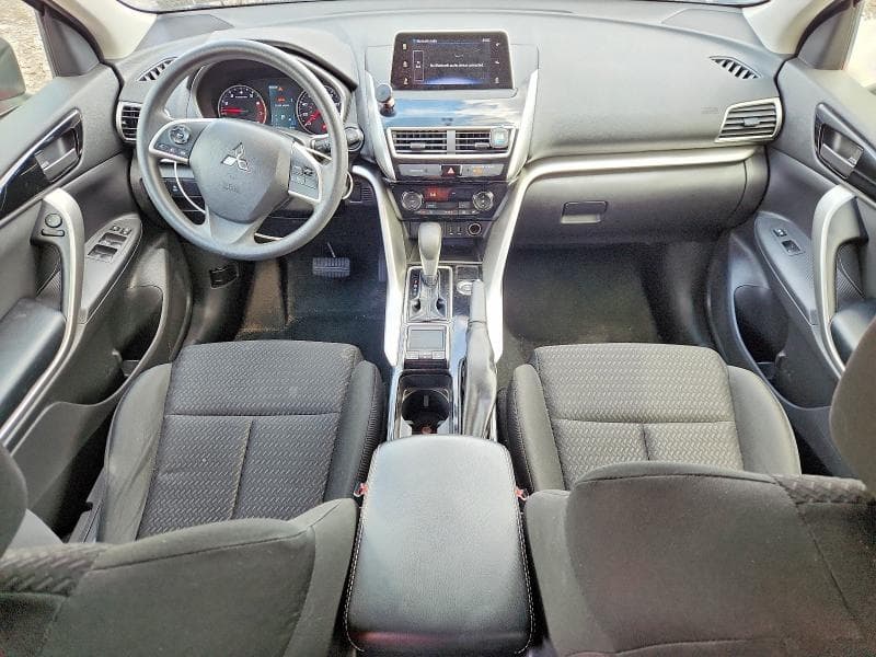 2018 MITSUBISHI ECLIPSE CROSS LE 8