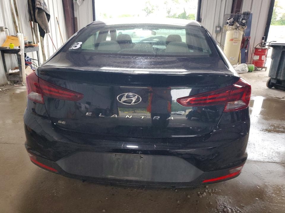 2019 HYUNDAI ELANTRA SE 6