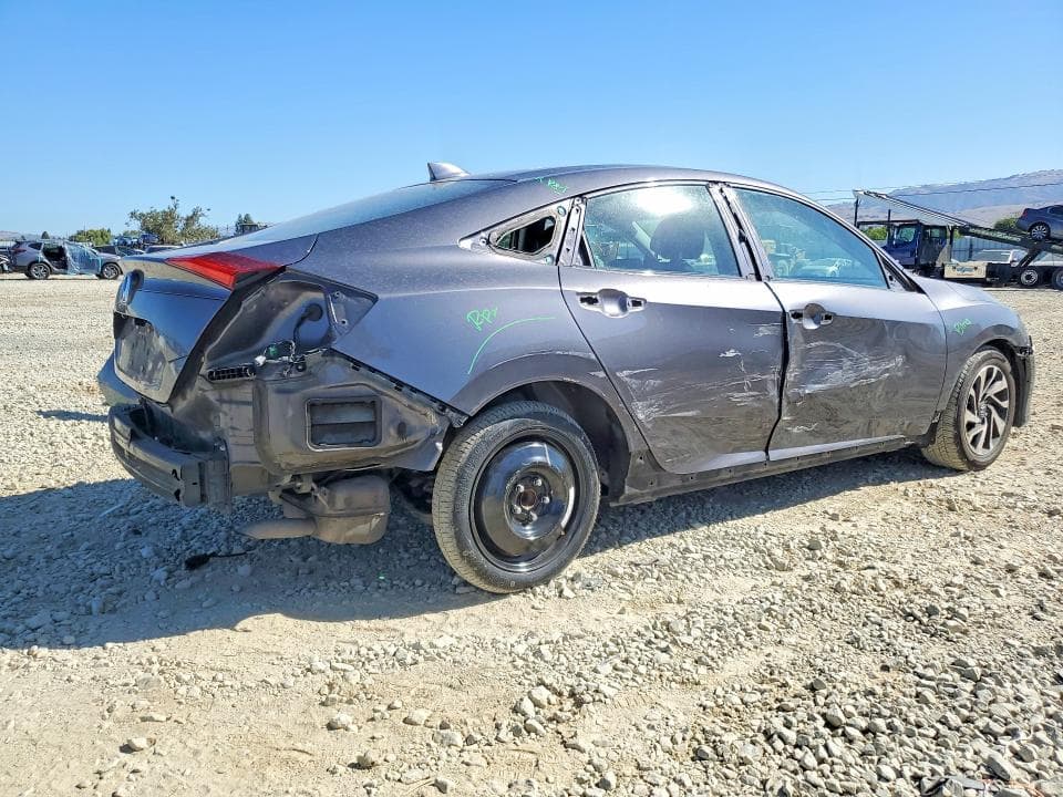 2018 HONDA CIVIC EX 3