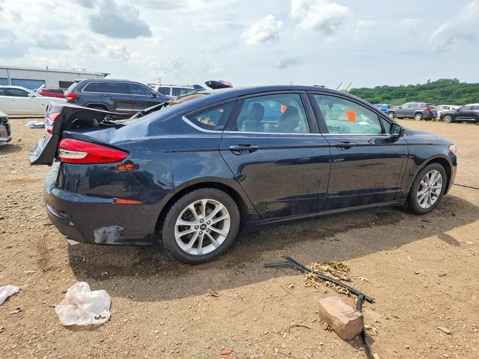 2020 FORD FUSION SE 3