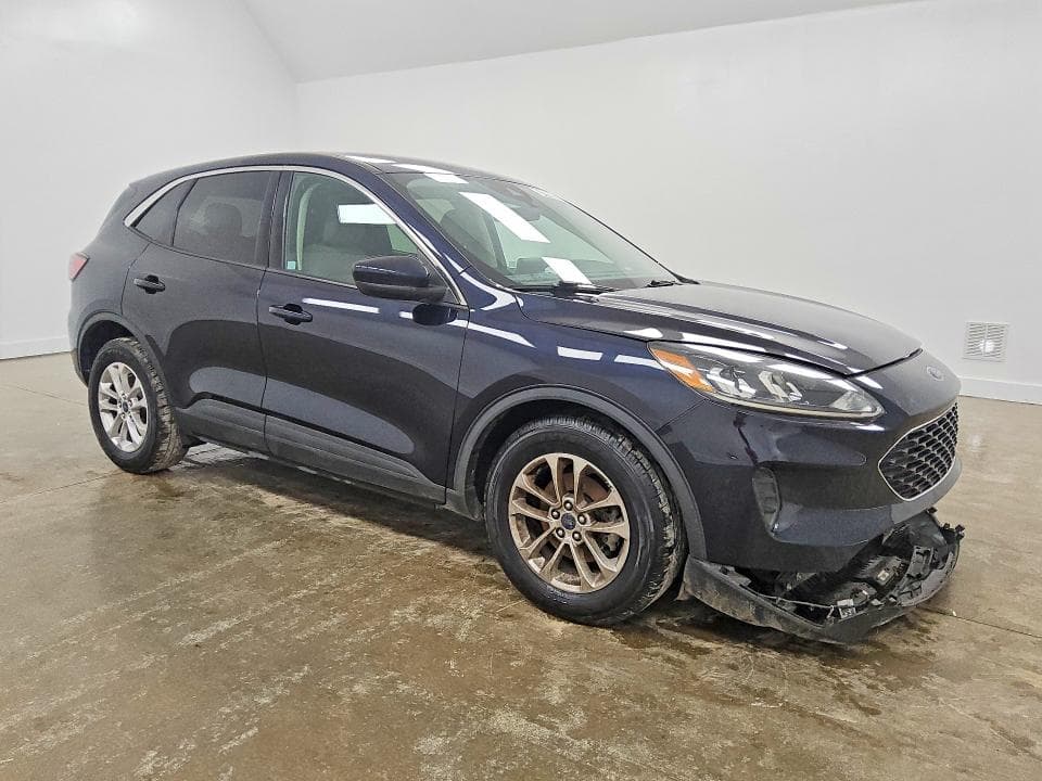 2021 FORD ESCAPE SE 4