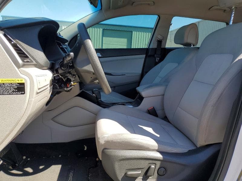 2017 HYUNDAI TUCSON SE 7