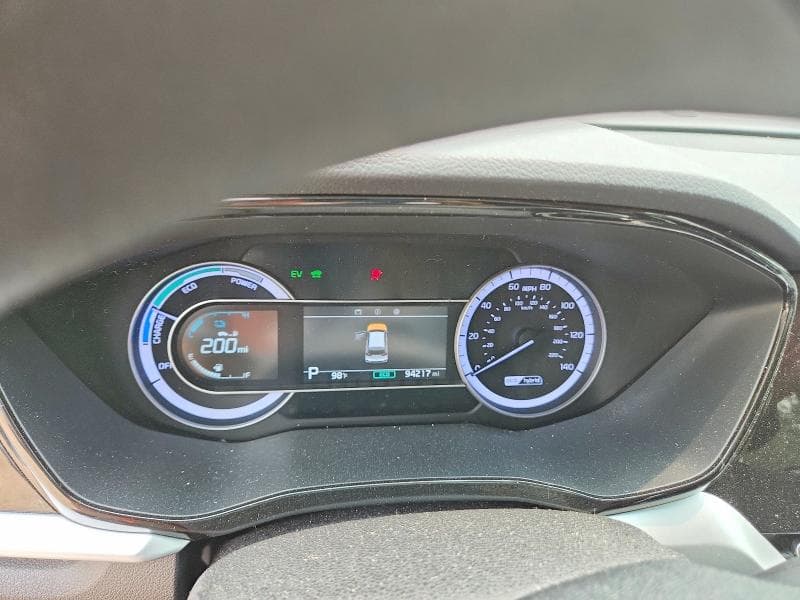 2020 KIA NIRO LX 9