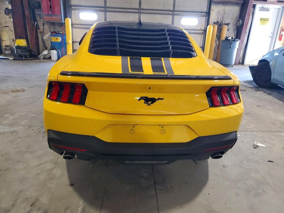 2024 FORD MUSTANG 6