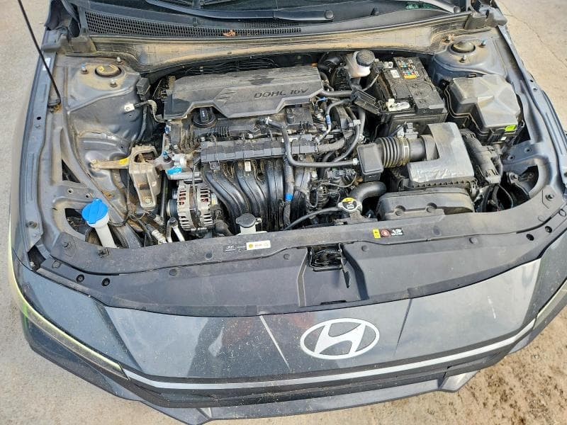 2025 HYUNDAI ELANTRA SE 11