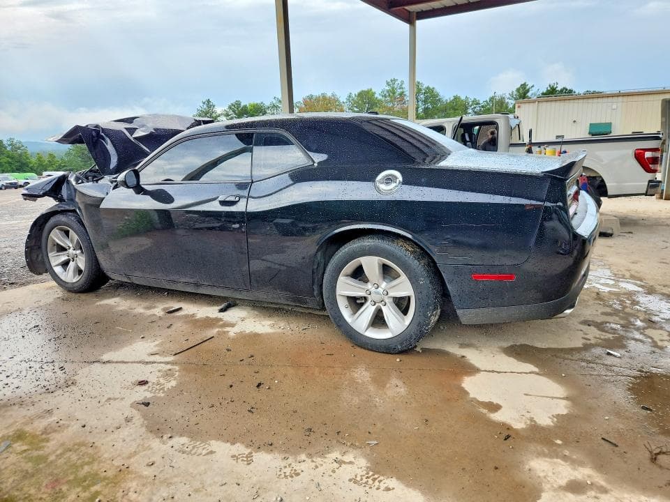 2023 DODGE CHALLENGER SXT 2