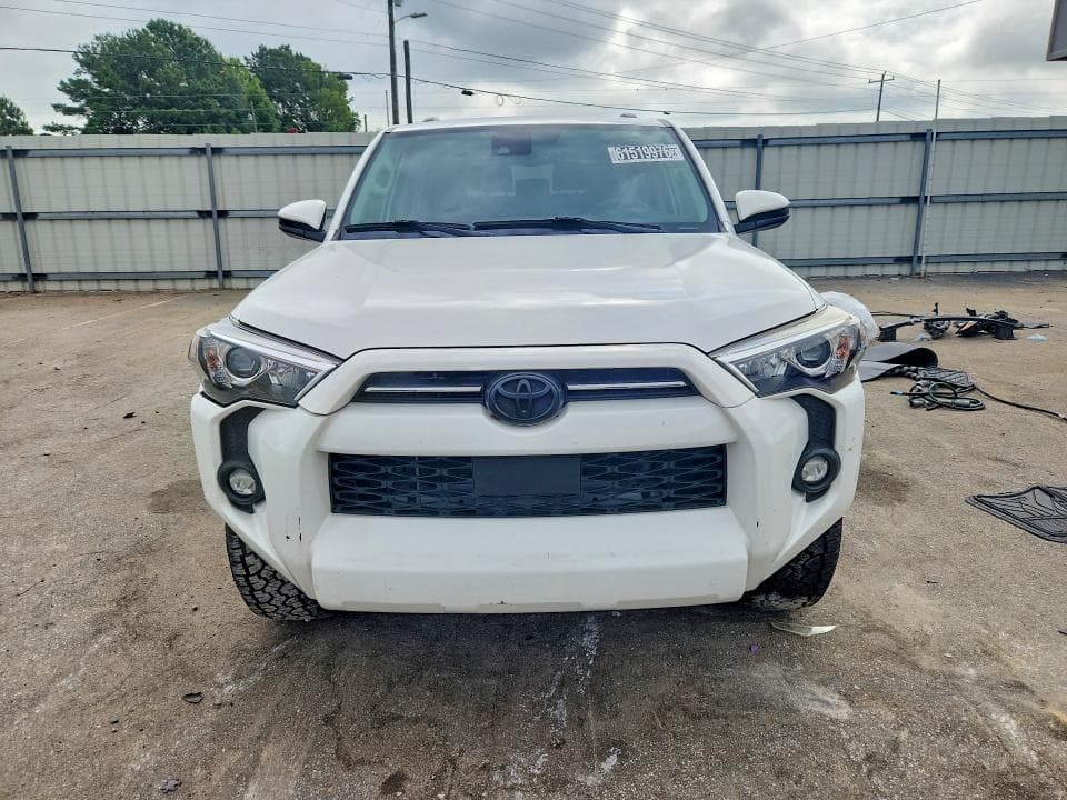 2021 TOYOTA 4RUNNER SR5 5