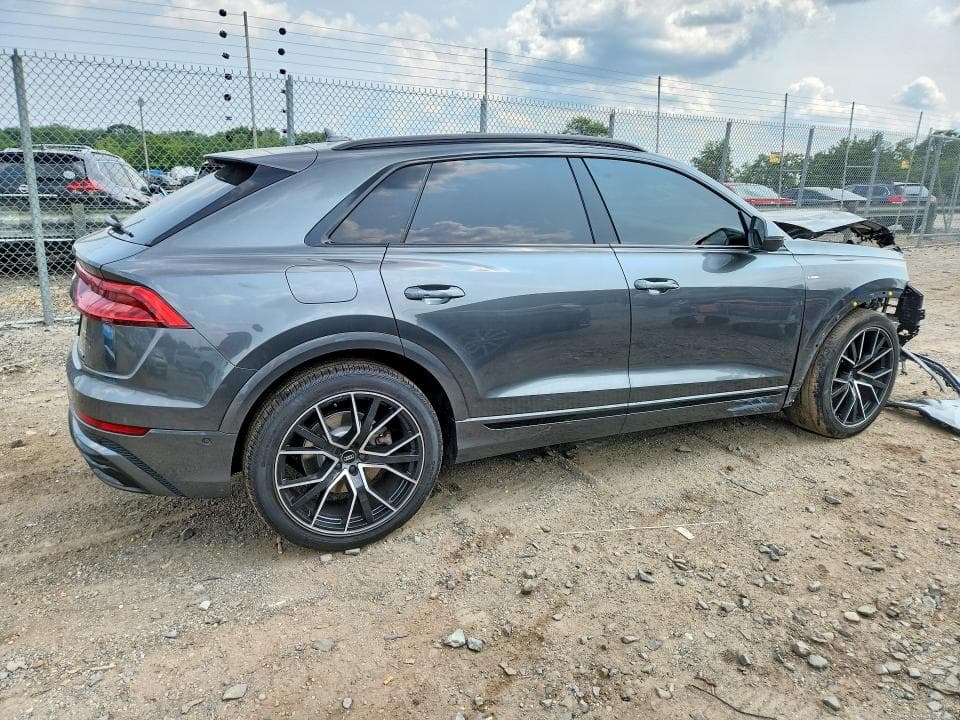 2020 AUDI Q8 PRESTIGE S-LINE 3