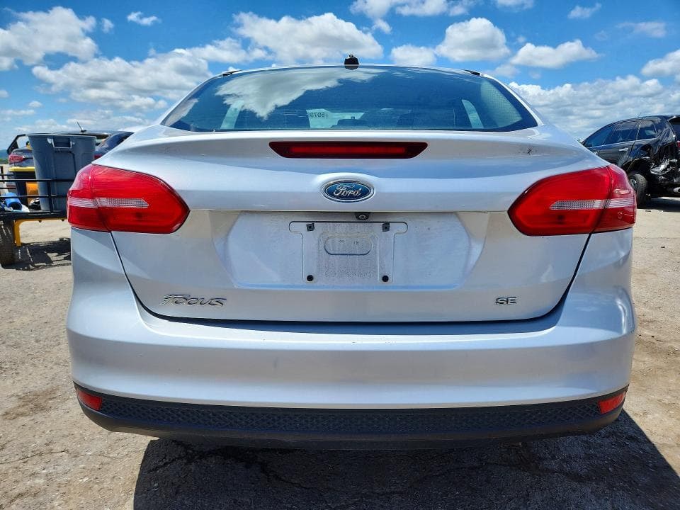 2018 FORD FOCUS SE 6