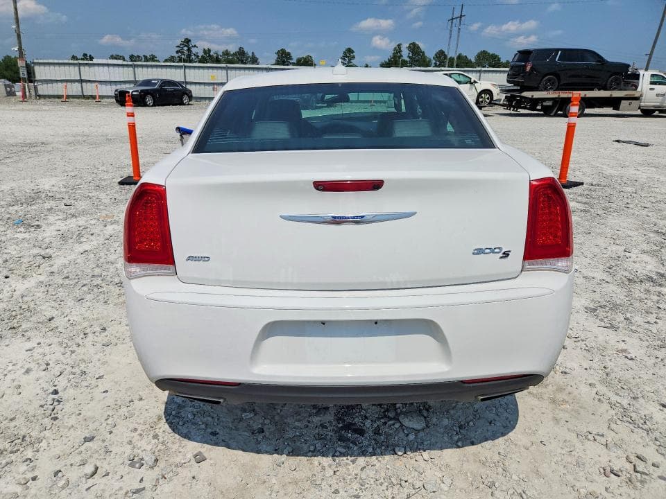 2019 CHRYSLER 300 S 6
