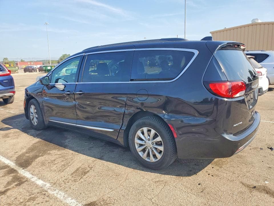 2017 CHRYSLER PACIFICA TOURING L 2