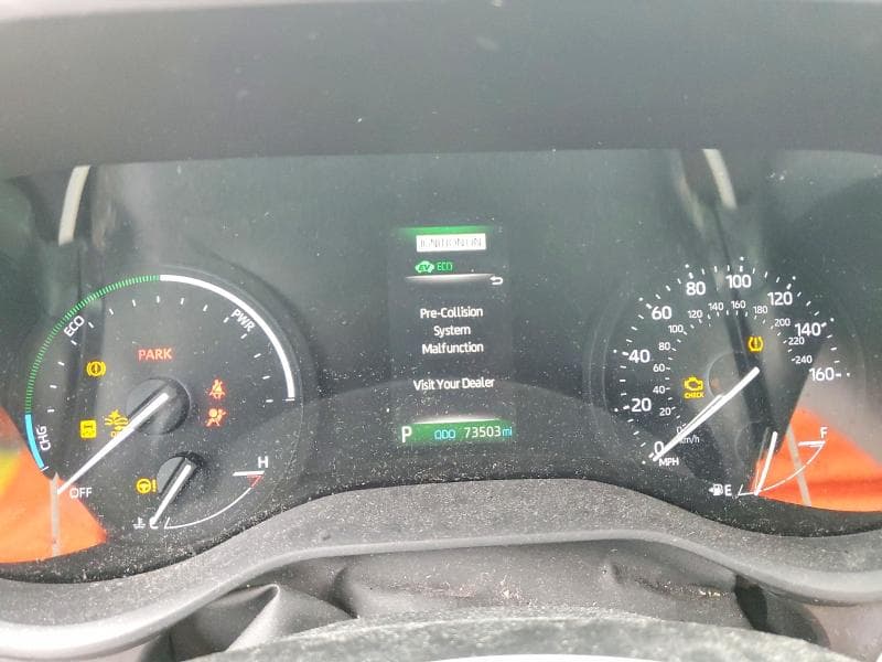 2021 TOYOTA SIENNA LE 9