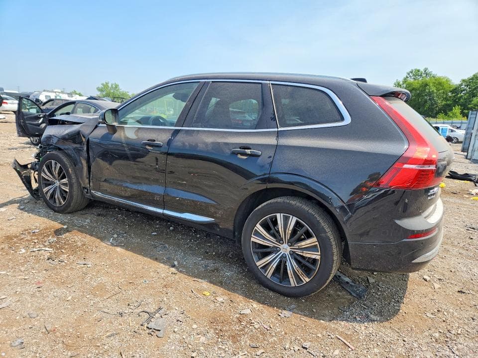 2023 VOLVO XC60 PLUS 2