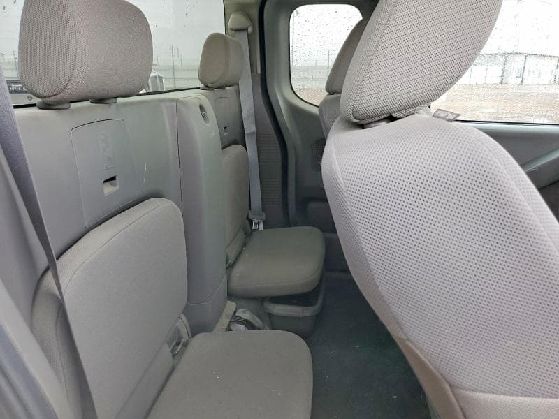2019 NISSAN FRONTIER S 10