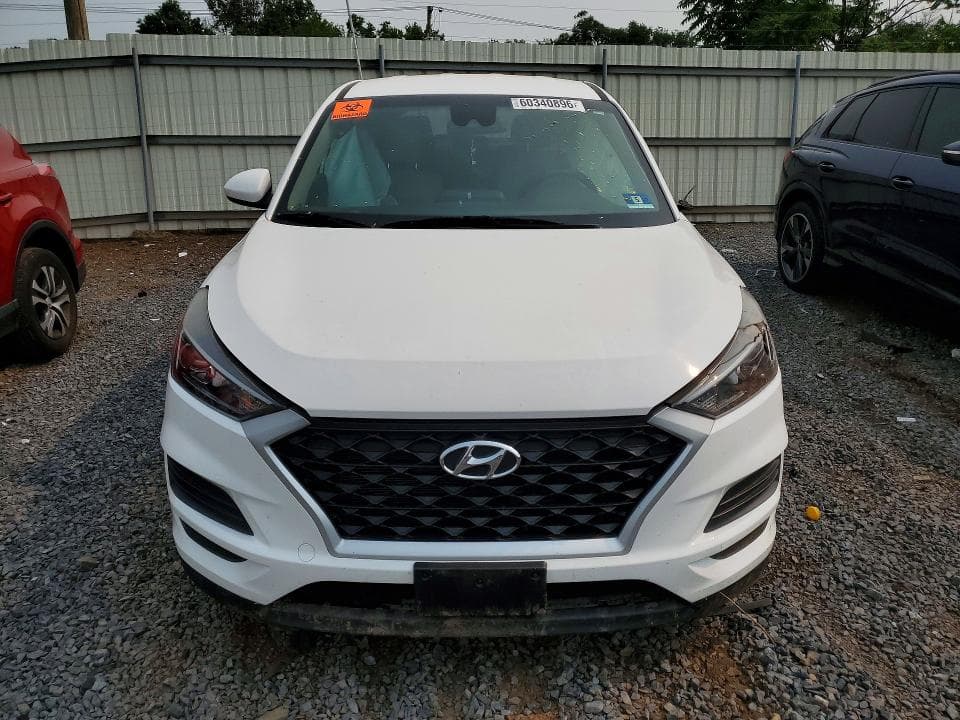 2020 HYUNDAI TUCSON SE 5