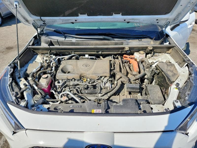 2021 TOYOTA RAV4 PRIME SE 11