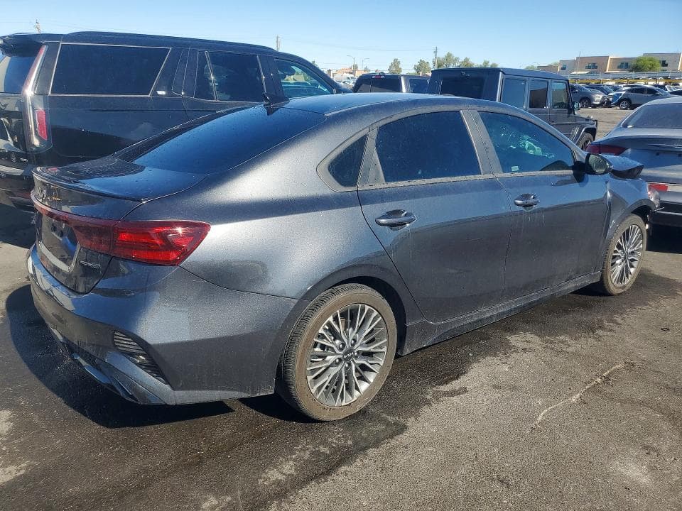 2024 KIA FORTE GT LINE 3