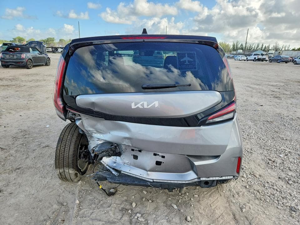 2023 KIA SOUL LX 6